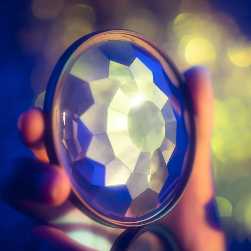 Prism FX 82mm Kaleidoscope Filter – Cinematic Multi-Image Effect